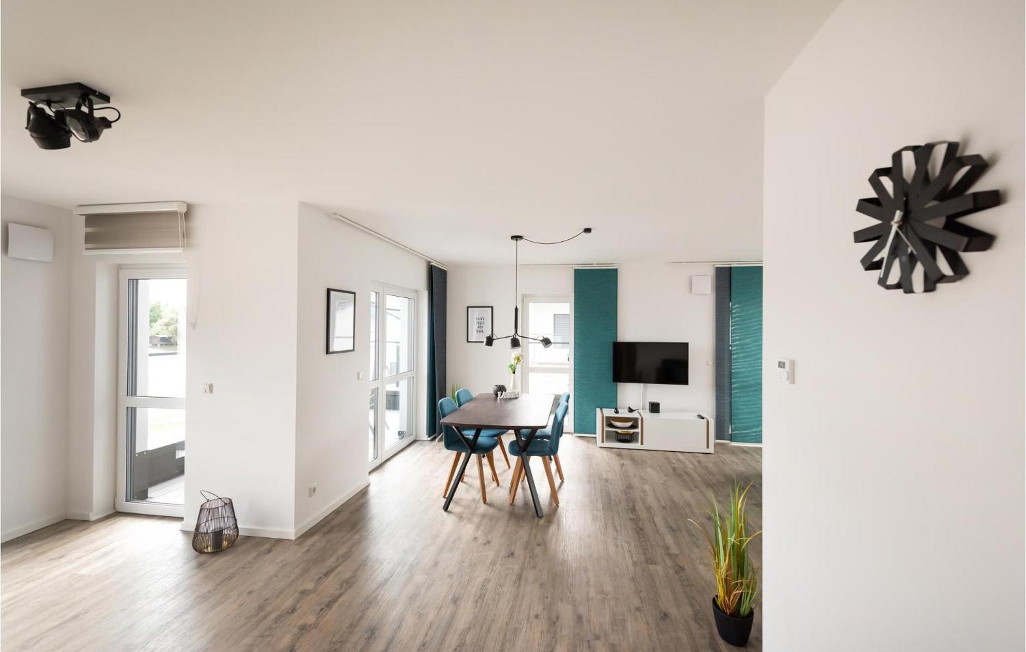 Amazing Apartment In Rechlin With Kitchen Eksteriør bilde