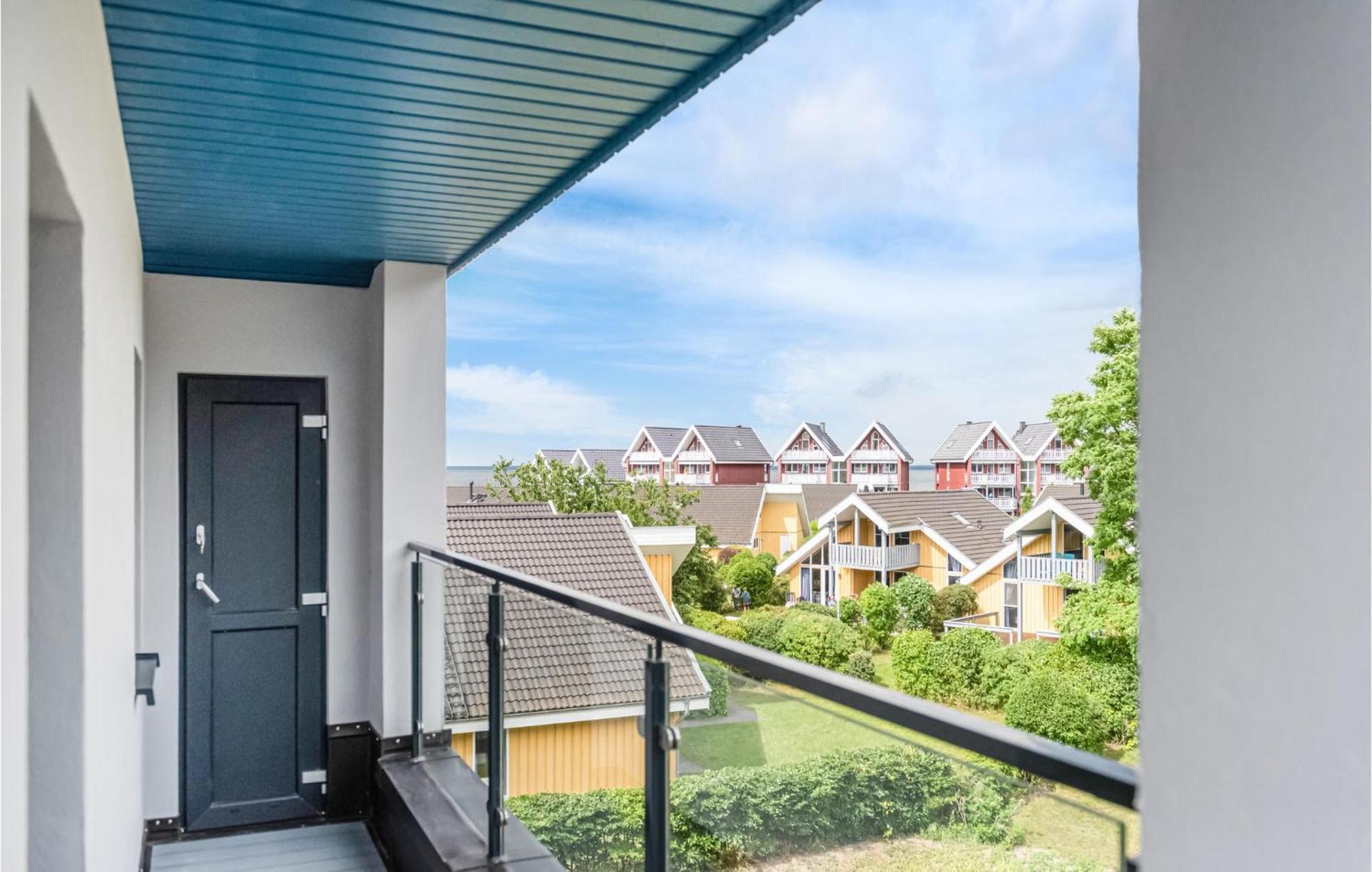 Amazing Apartment In Rechlin With Kitchen Eksteriør bilde