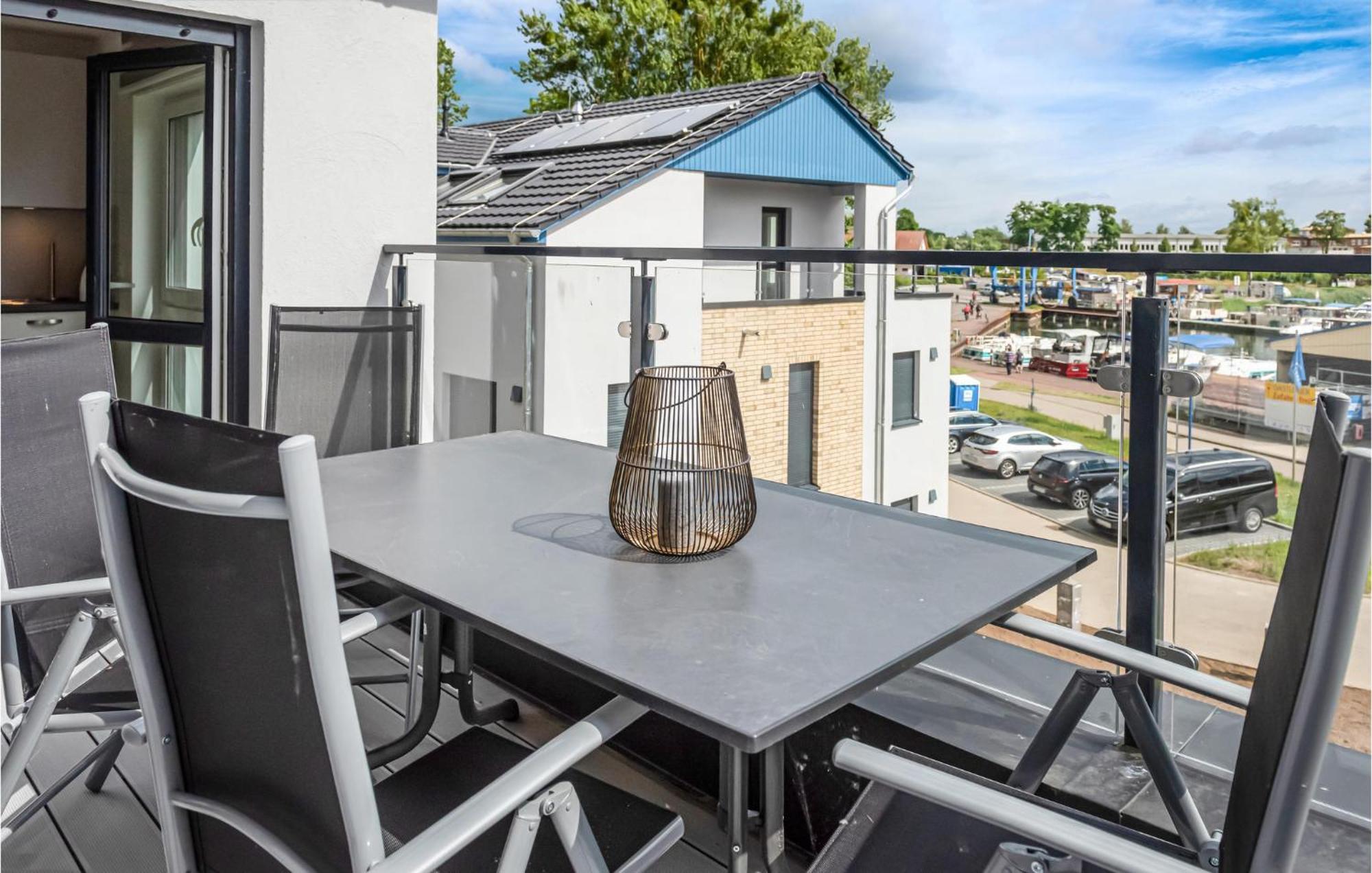 Amazing Apartment In Rechlin With Kitchen Eksteriør bilde